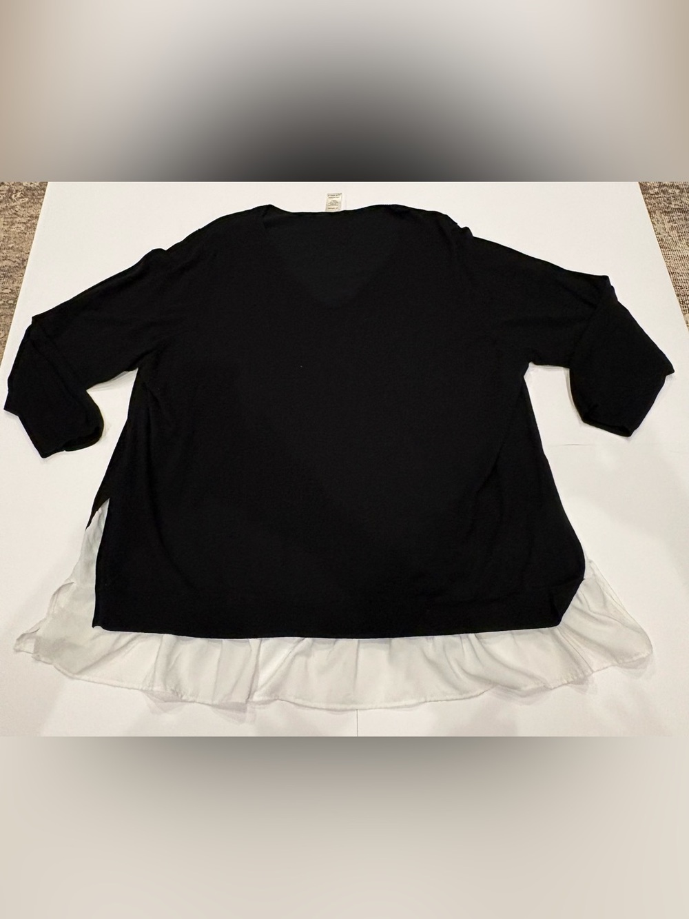 Terra & Sky Black Short-Sleeve Top with White Ruffle Hem